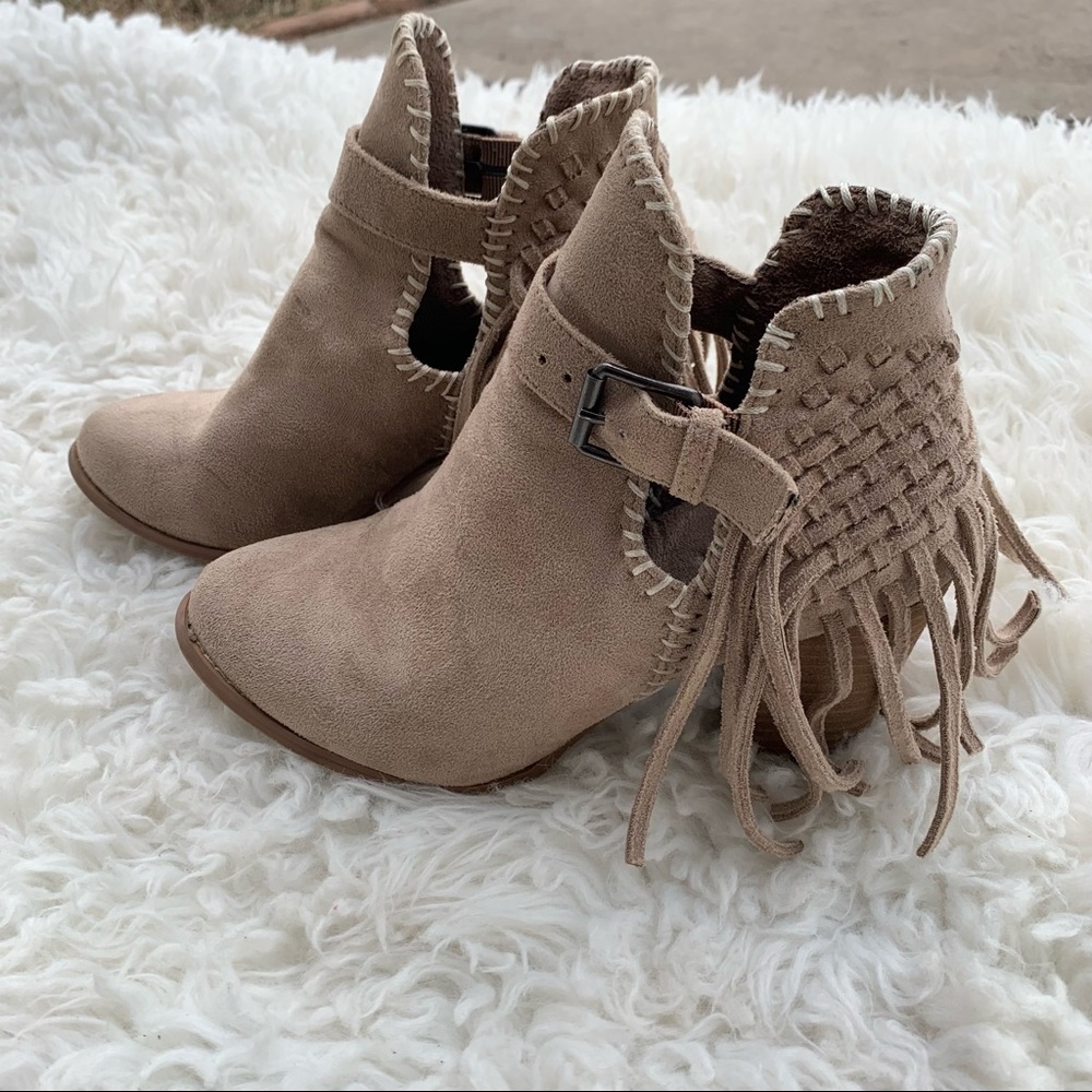 Very G Women's Fringe Western Booties